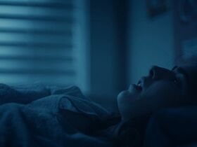 Тесс Грэнфилд голая – Хала (2016) #6