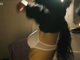 Наиля Арзун секси – Возрождение (2015) #5