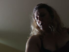 Мередит Холцман голая – Грешница s01e06 (2017) #2