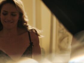 Шантель ВанСантен секси – Стрелок s02e01 (2017) #3