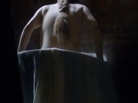 Ромола Гарай голая – Миниатюрист (2017) #3