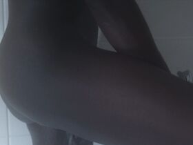 Грэйс Сери голая – Invisible (2016) #2