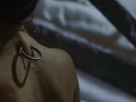 Ирина Чериченко голая – Лапси s01e04 (2018) #6