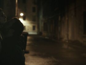 Мэрилин Кастонгуэй секси – Wild Skin (2016) #3