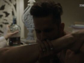 Магдалена Ружчка секси – Город сокровищ s01e06 (2017) #5