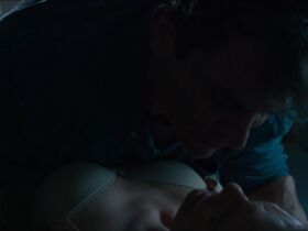 Софи Скелтон секси – День мертвецов: Злая кровь (2018) #3