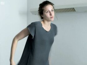 Наталья Белицки голая – About:Kate s01e02 (2013) #6