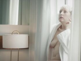 Натали Джой Джонсон голая – Кайф с доставкой s02e01 (2018) #1