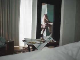 Натали Джой Джонсон голая – Кайф с доставкой s02e01 (2018) #12