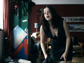 Йелла Хаазе голая – Жизнь после (2017) #6