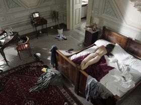 Джулия Андо голая – The Levitants (2016) #6