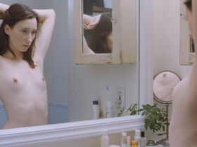 Анна Корделл голая – Rubber Heart (2017)