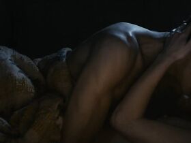 Бруна Кузи голая – Неопределённая слава (2017) #4