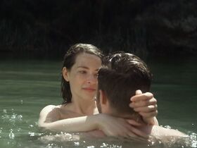 Аннес Элви голая – Электрические сны Филипа К. Дика s01e02 (2017) #6