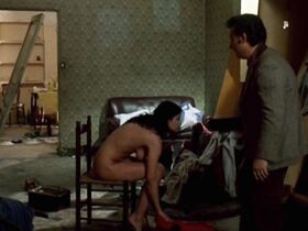 Клаудия Муци голая – Беспризорники (1989) #14