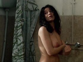 Клаудия Муци голая – Беспризорники (1989) #6