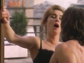 Марина Джулия Кавалли голая – Дневники «Красной туфельки» s02E13 (1993) #3