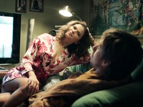 Юлия Топольницкая секси – Вы все меня бесите s01e04 (2016) #4