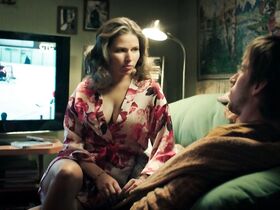 Юлия Топольницкая секси – Вы все меня бесите s01e04 (2016) #6