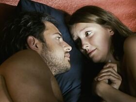 Александра Мария Лара голая – О поисках любви (2005) #6