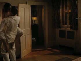 Фелисити Джонс секси – По половому признаку (2018) #5