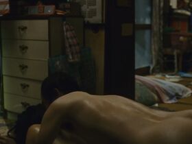 Сакура Андо голая – Магазинные воришки (2018) #9