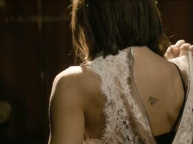 Несрин Джавадзаде голая – Раскопки (2018) #2