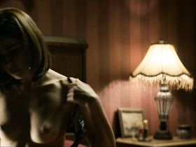 Несрин Джавадзаде голая – Раскопки (2018) #5