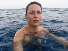 Сюзанна Вольф голая – Стикс (2018) #4