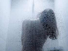 Софья Гершевич секси – Слоны могут играть в футбол (2018) #3