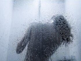 Софья Гершевич секси – Слоны могут играть в футбол (2018) #4