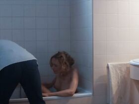 Магдалена Поплавская голая – 53 войны (2018) #11