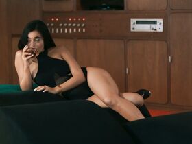 Паулина Гайтан голая – Страж Дьявола s01e07 (2018) #13