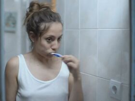 Бланка Парес секси – Последний единорог (2018) #5