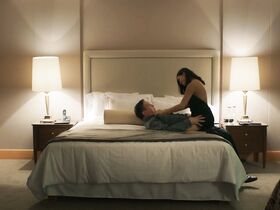 Паулина Гайтан секси – Страж Дьявола s01e05 (2018) #2