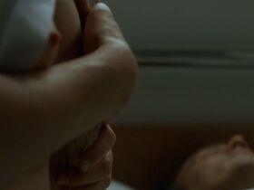 Лизе Беллинк голая – Женский род во множественном числе (2018) #2