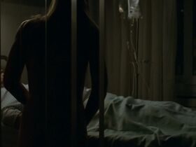 Лизе Беллинк голая – Женский род во множественном числе (2018) #3