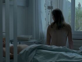 Лизе Беллинк голая – Женский род во множественном числе (2018) #8