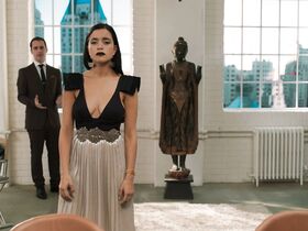 Паулина Гайтан голая – Страж Дьявола s01e08 (2018) #11