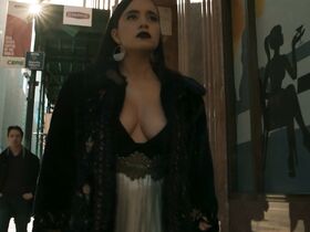 Паулина Гайтан голая – Страж Дьявола s01e08 (2018) #9