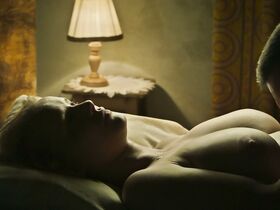 Йоанна Кулиг голая – Духовенство (2018)