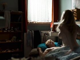 Люзанн Артс голая – Gelukzoekers (2018)