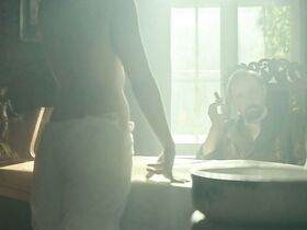 Марта Марковиц голая – Камердинер (2018) #5