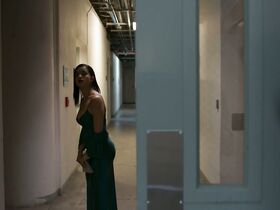 Паулина Гайтан секси – Страж Дьявола s01e06 (2018) #4