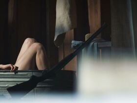 Кейтлин Джерард секси – Обитель страха (2018) #6