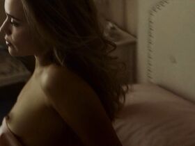 Лусия Дельгадо голая – Кровавое древо (2018) #4