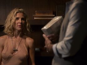 Эльза Патаки голая – Прибрежная зона s01e01-08 (2018) #6