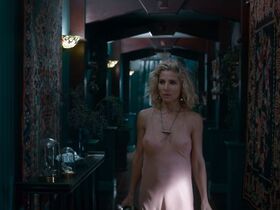 Эльза Патаки голая – Прибрежная зона s01e01-08 (2018) #7