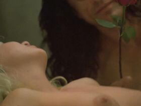 Джульетт Даниэль голая – The Room (2003) #5