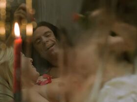 Джульетт Даниэль голая – The Room (2003) #6